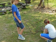 powstają obrazy z patyków